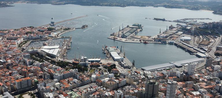 Vista aérea del puerto interior