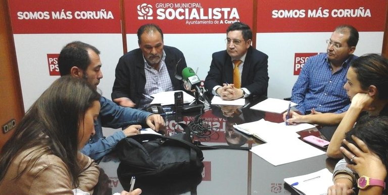 Reunión del grupo socialista con trabajadores de Alvedro